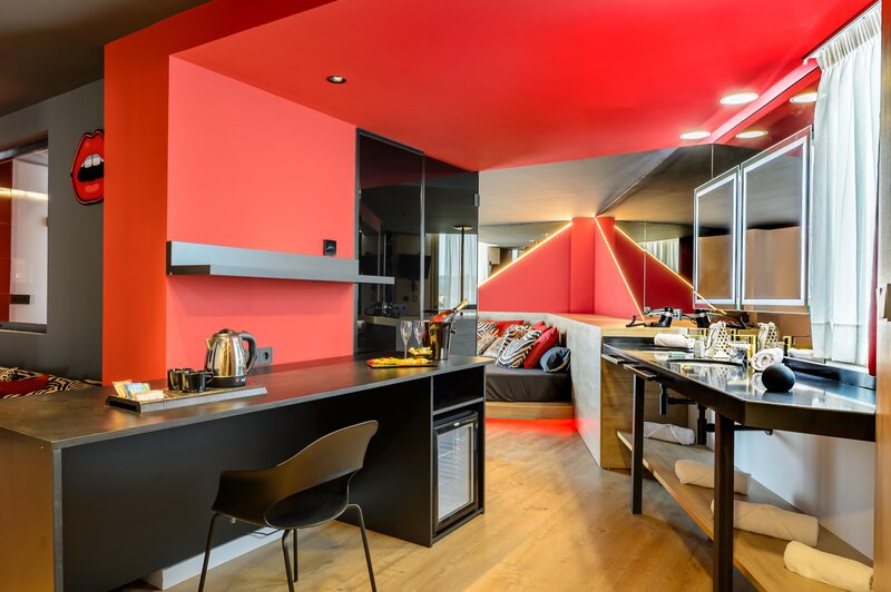 Hotel Vibra District 53