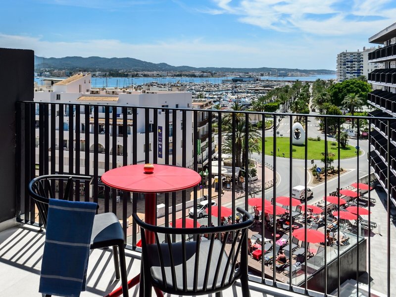 Hotel Vibra District 36