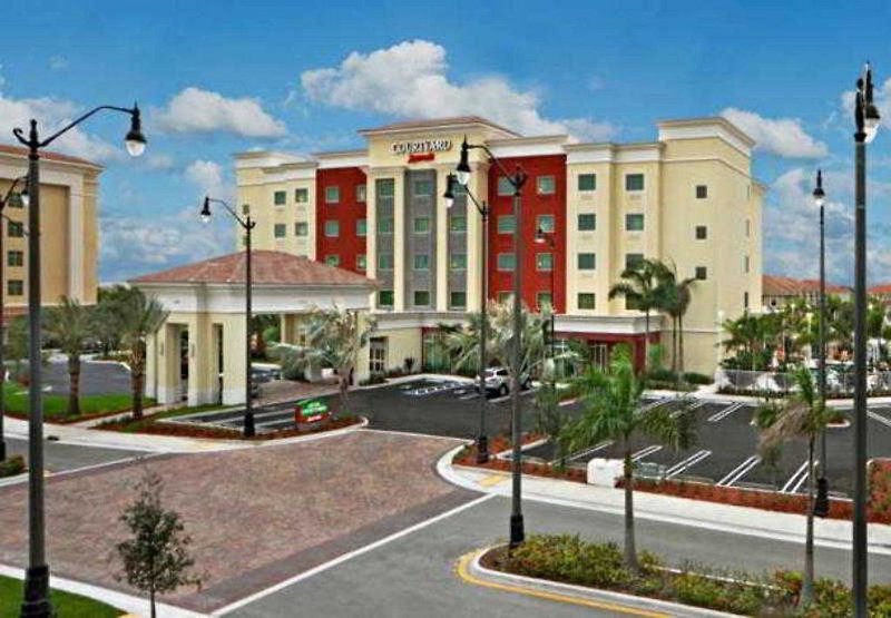 Courtyard Homestead Marriott 22
