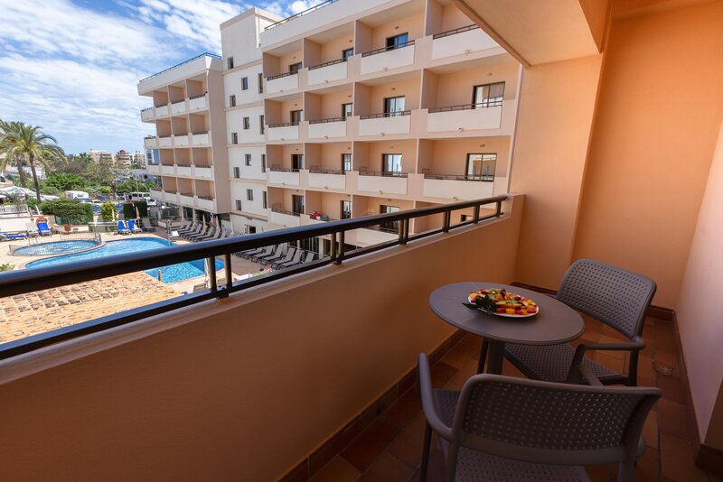 Invisa Hotel La Cala 7