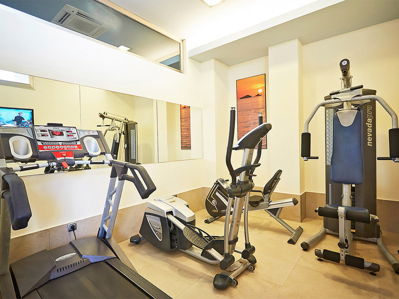 Invisa Hotel La Cala 9