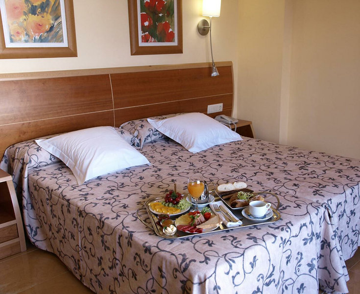 Invisa Hotel La Cala 6