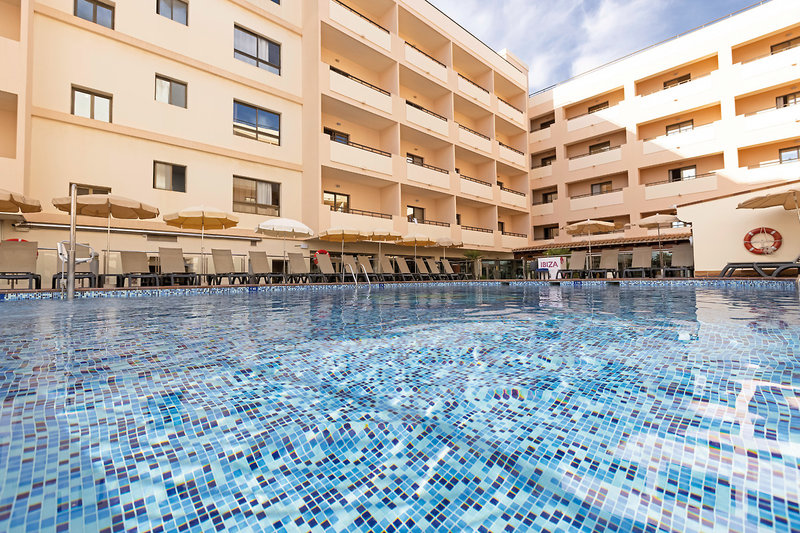 Invisa Hotel La Cala 1