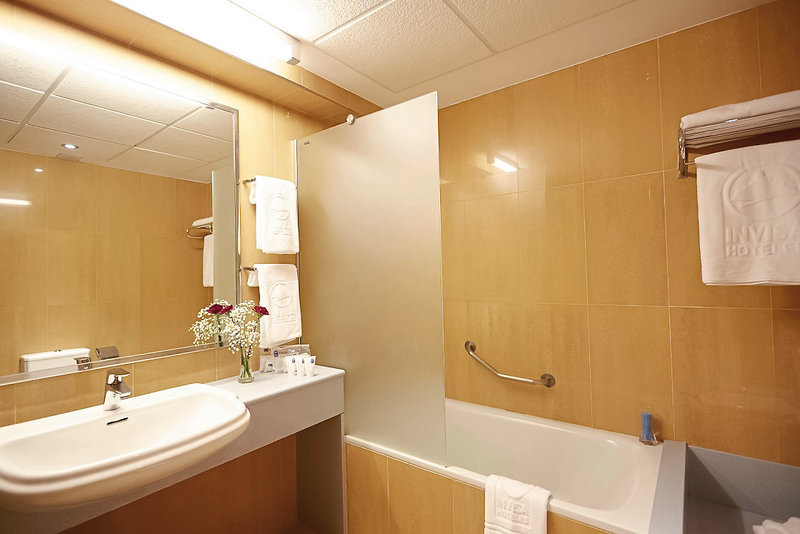 Invisa Hotel La Cala 11