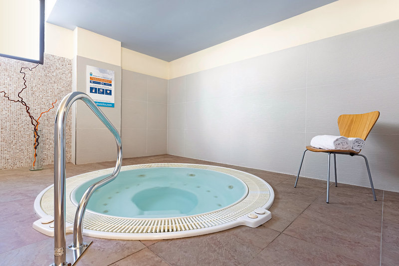 Invisa Hotel La Cala 17