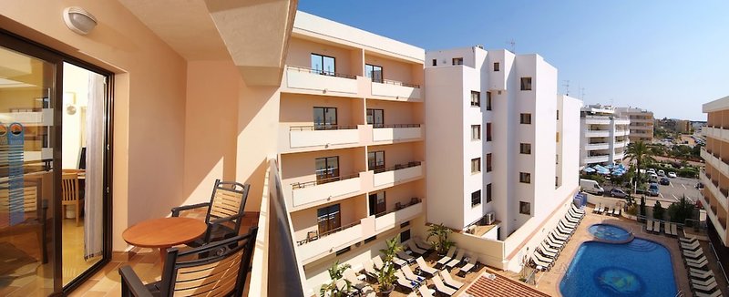 Invisa Hotel La Cala 16