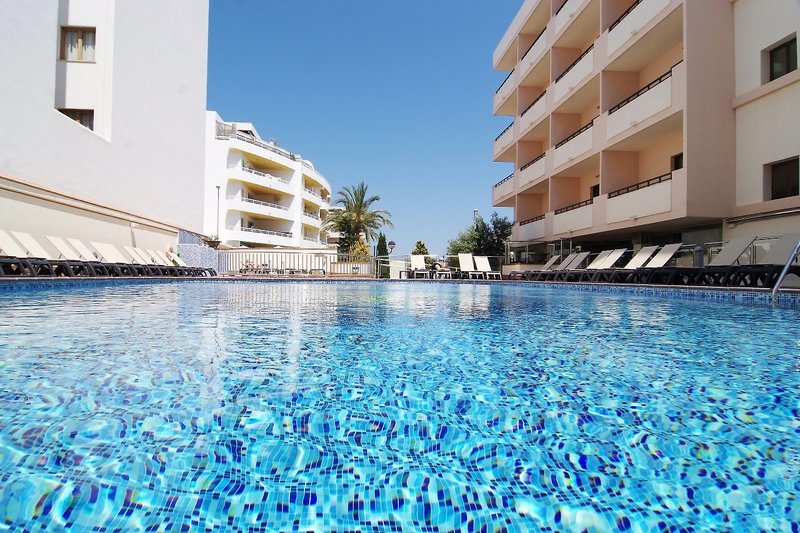 Invisa Hotel La Cala 17