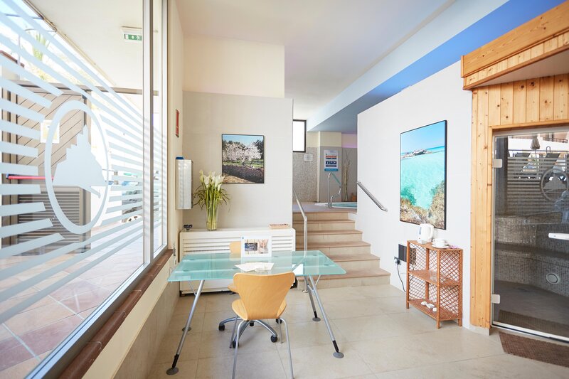 Invisa Hotel La Cala 14