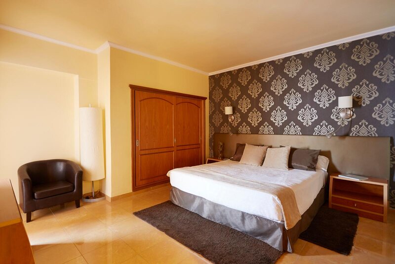 Invisa Hotel La Cala 34