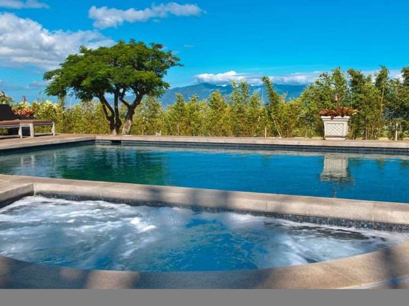 Lumeria Maui 2