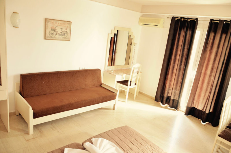 Pelagia Bay 7