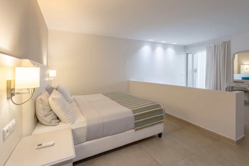 Dore Hotel  64