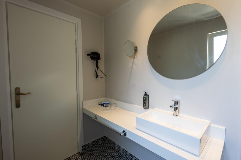 Dore Hotel  109
