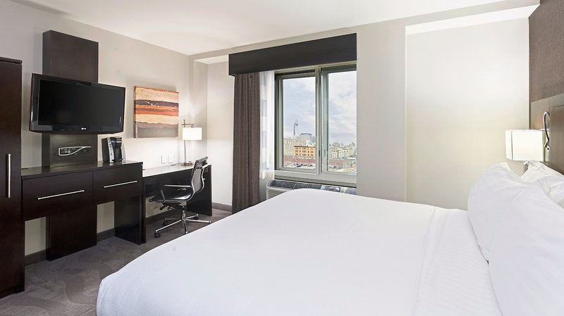 Holiday Inn Lower East Side 2