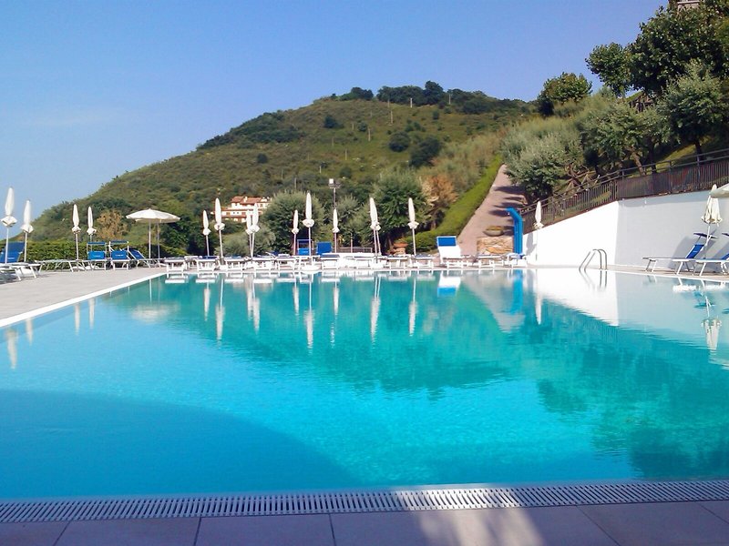 Capo Est 4 - Outdoor Pool