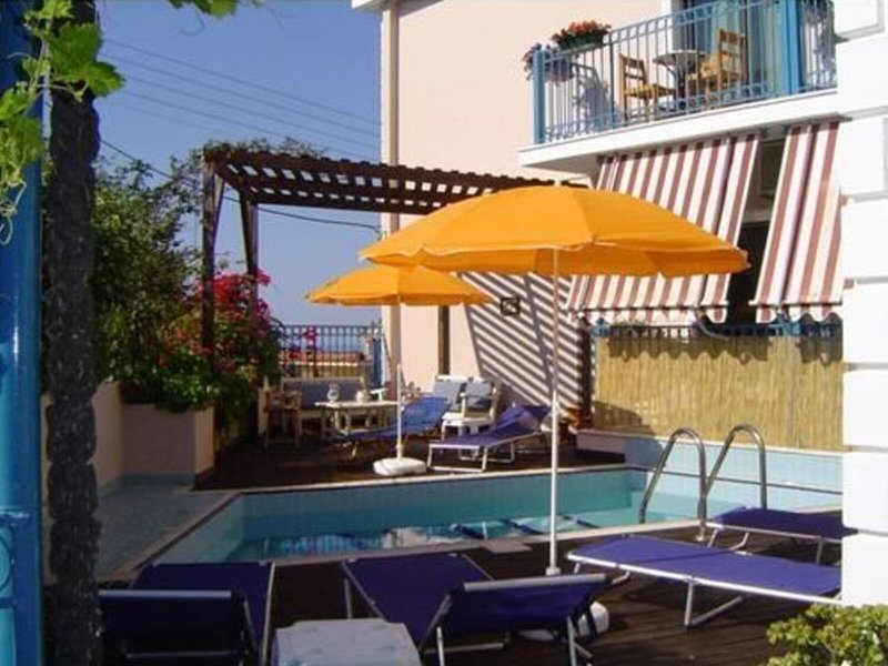 Hotel Kourkoumelata 7