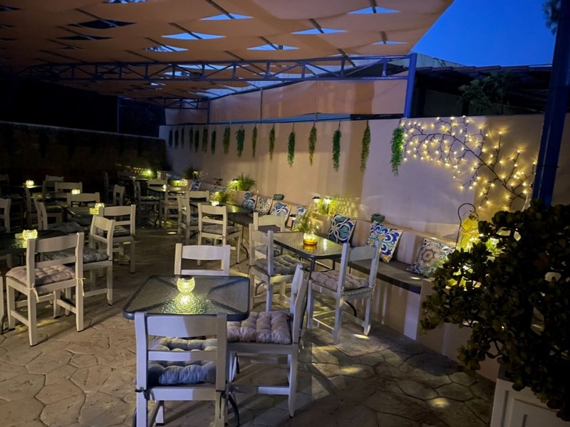 Hotel Kourkoumelata 24