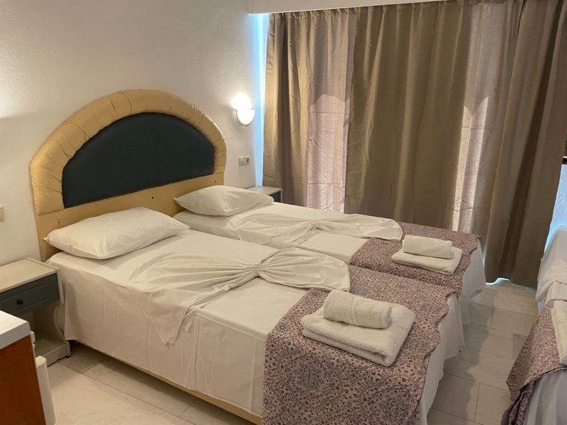 Hotel Kourkoumelata 32