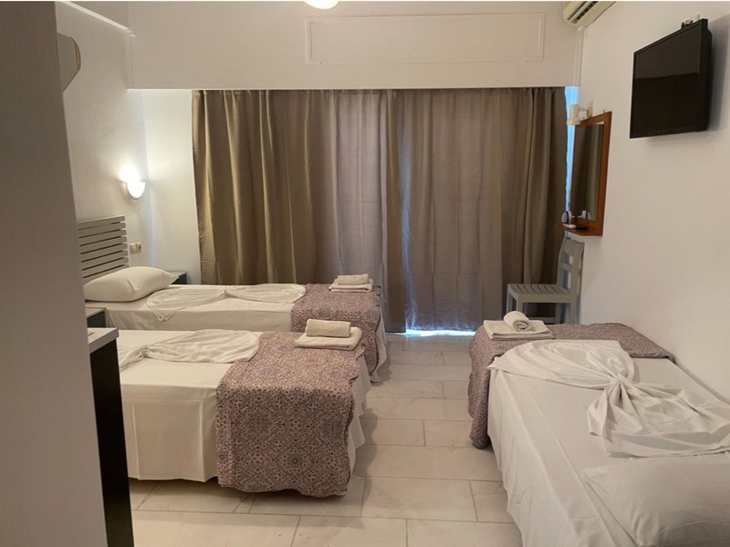 Hotel Kourkoumelata 35