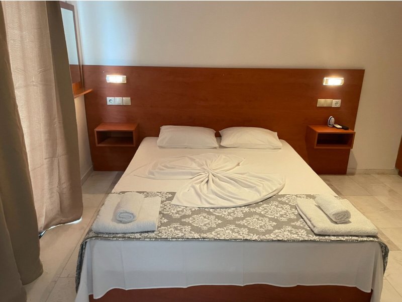 Hotel Kourkoumelata 37