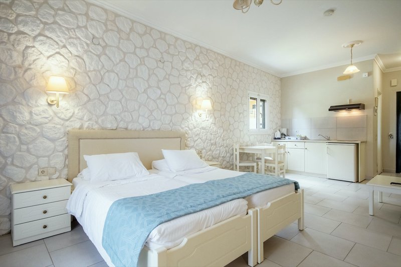 Robolla Beach Apart Hotel 3