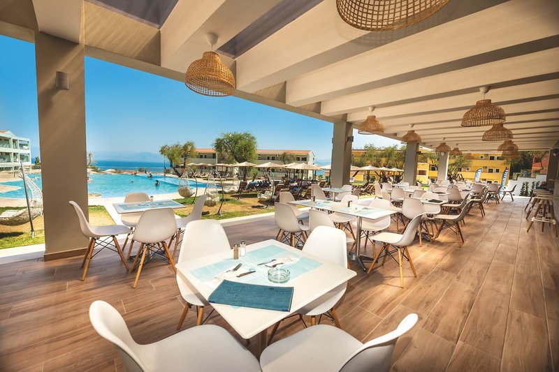 Robolla Beach Apart Hotel 5