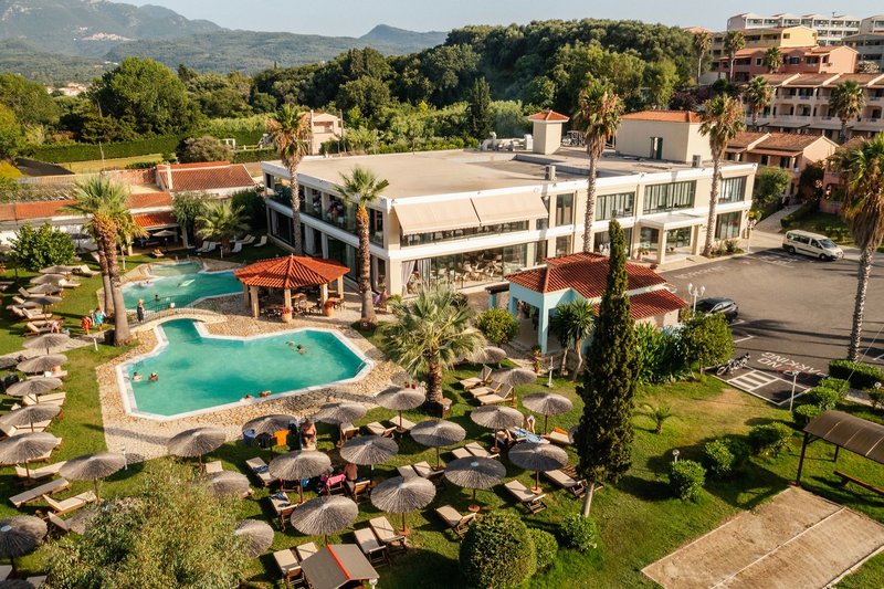 Robolla Beach Apart Hotel 18