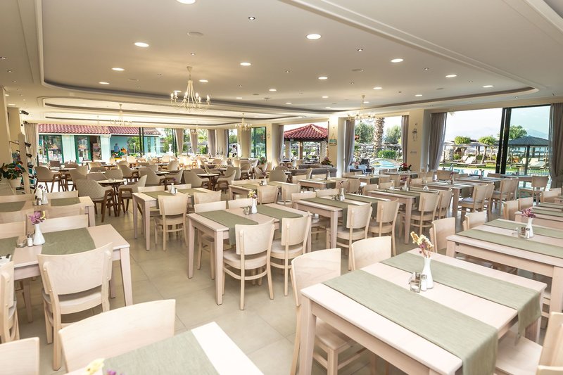 Robolla Beach Apart Hotel 24