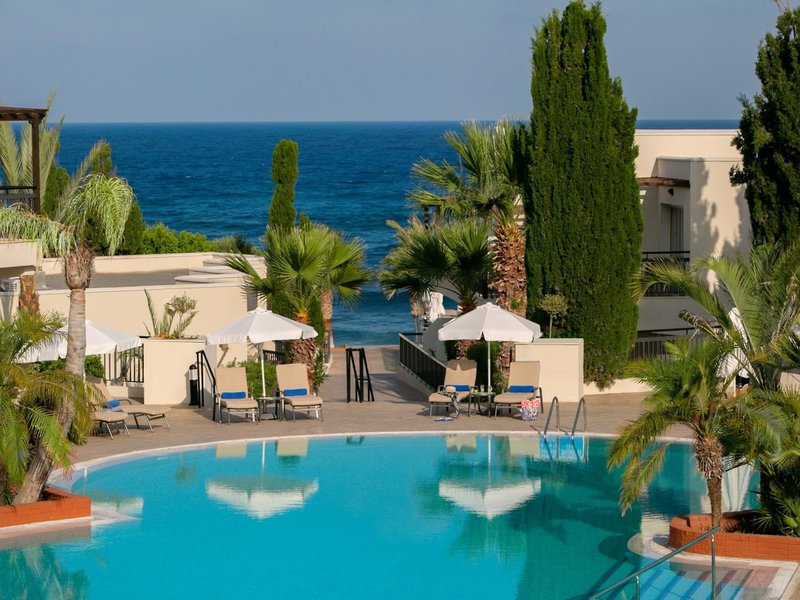 Louis Paphos Breeze 5