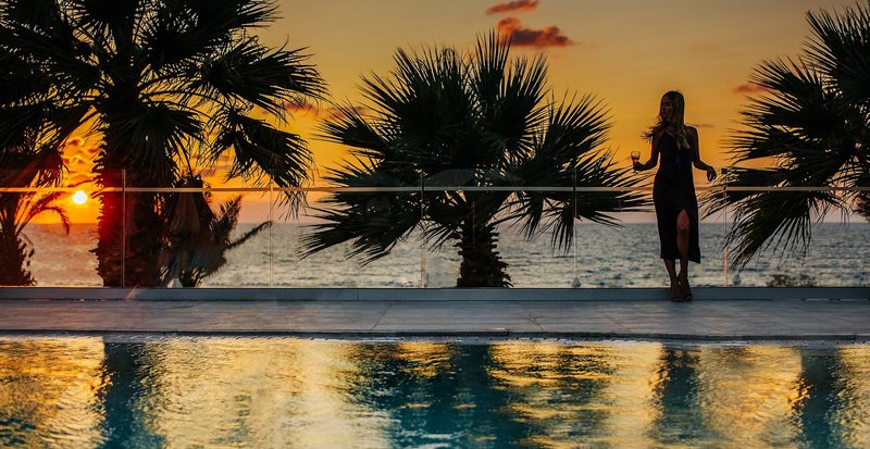 Louis Paphos Breeze 6