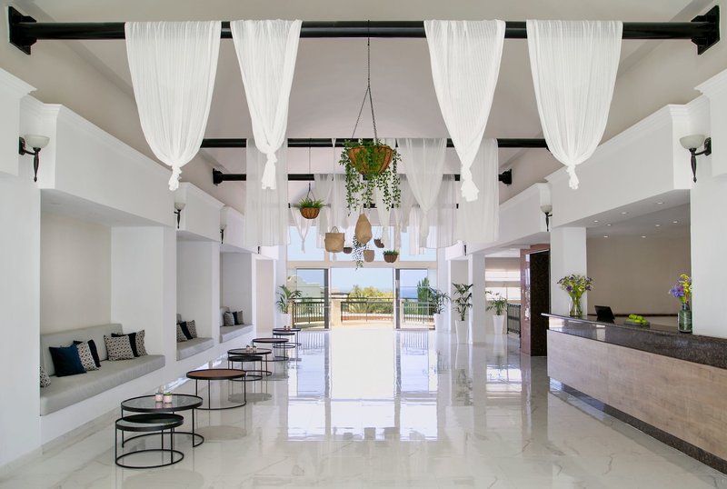 Louis Paphos Breeze 11