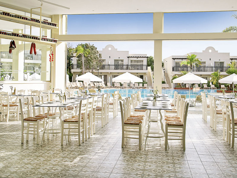 Louis Paphos Breeze 9