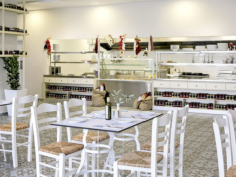 Louis Paphos Breeze 15