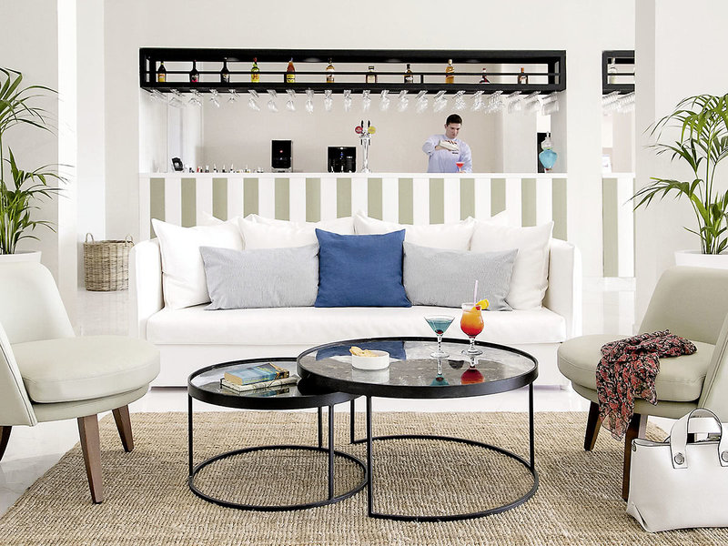 Louis Paphos Breeze 18