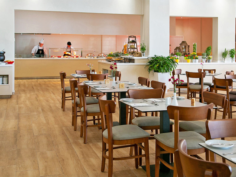 Louis Paphos Breeze 19