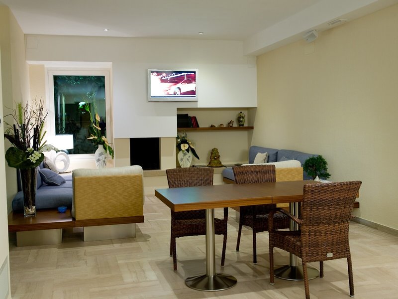 Hotel Orsa Maggiore 17