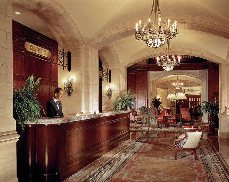 Fairmont Hotel Macdonald 12