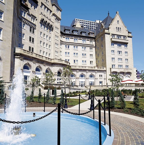 Fairmont Hotel Macdonald 16