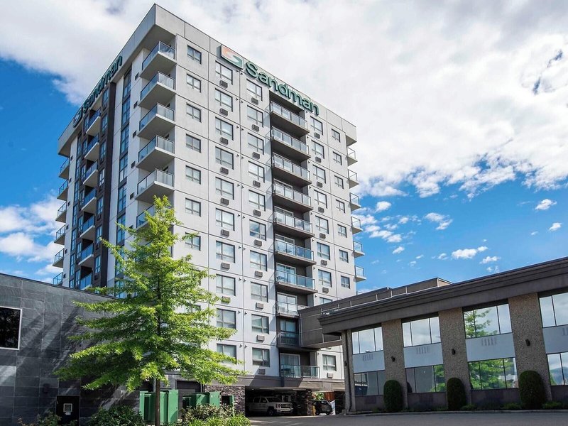 Sandman Hotel & Suites Kelowna 4