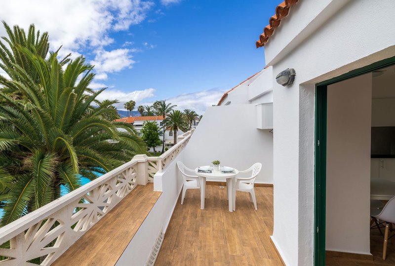 Los Rosales Apartamentos 11