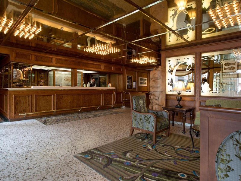 Crest Hotel 5
