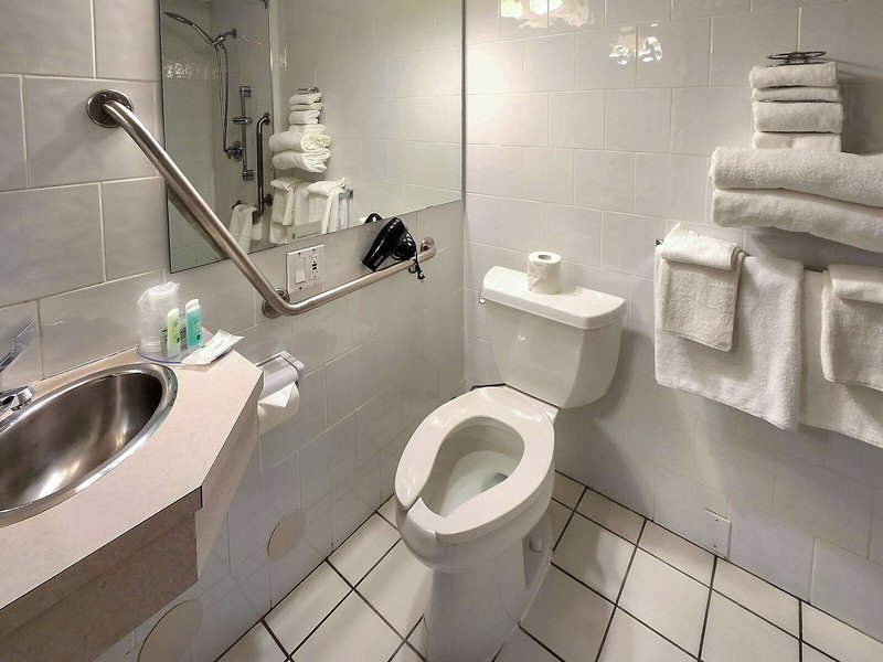 Quality Inn & Suites 3