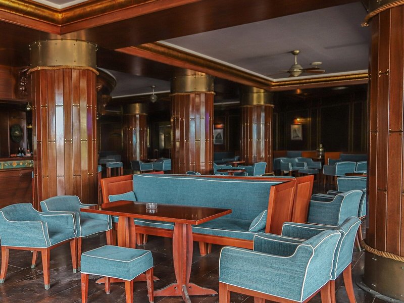 Regency Hotel & Spa 28