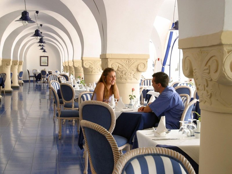 Regency Hotel & Spa 30