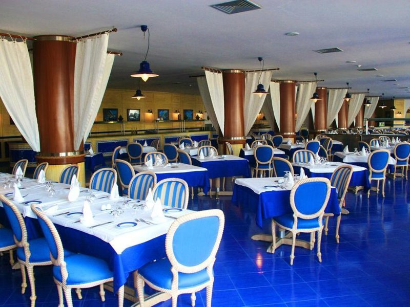 Regency Hotel & Spa 37