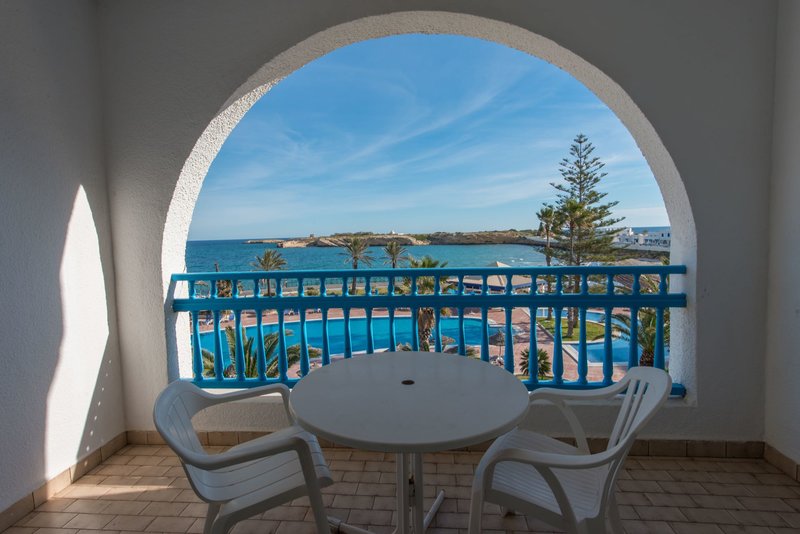 Regency Hotel & Spa 8
