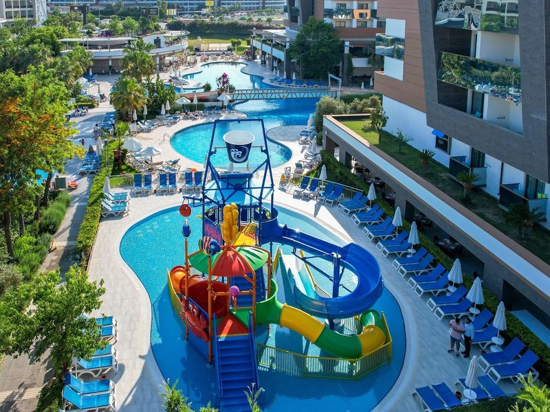 Terrace Elite Resort 18