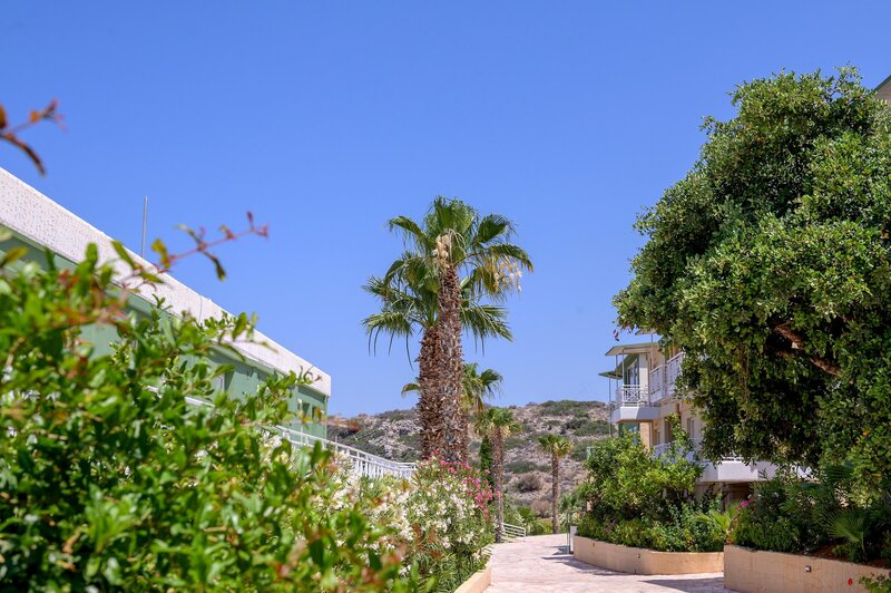 Aqua Sun Village 101