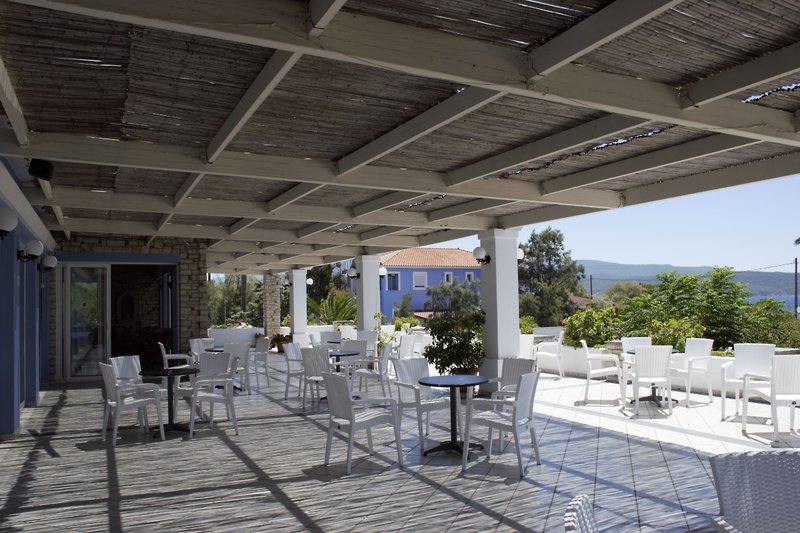 Zefiros Beach Hotel 8