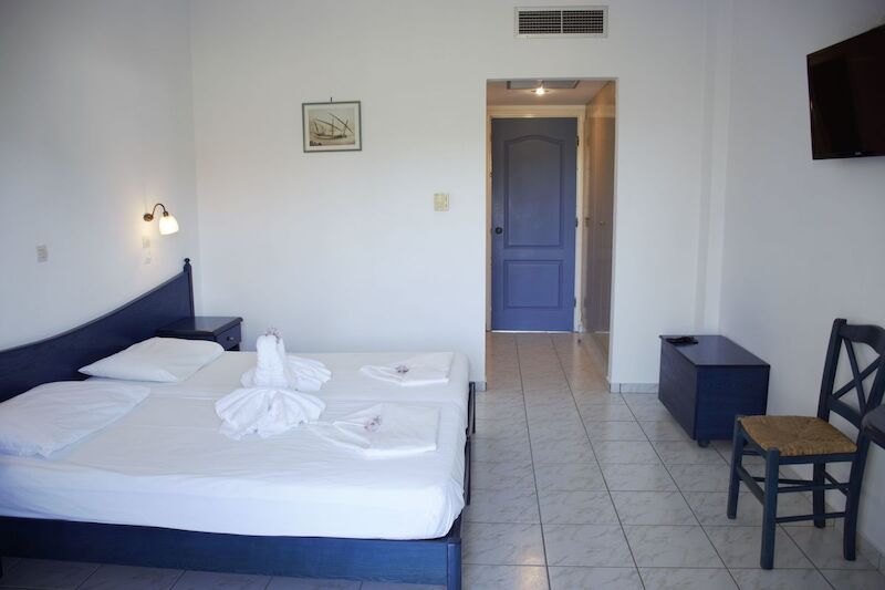 Zefiros Beach Hotel 13